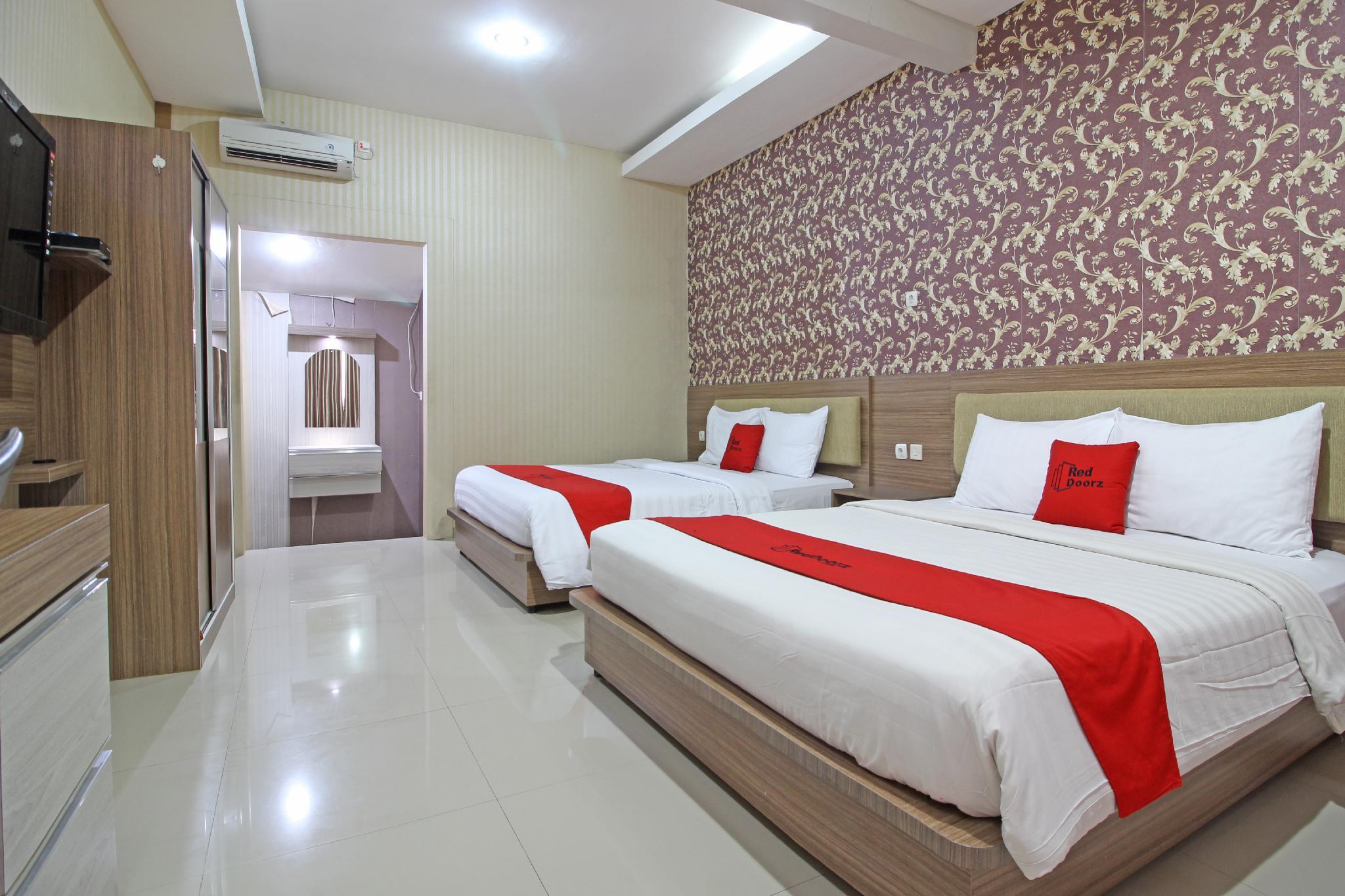 RedDoorz near Jogja City Mall Melati Zewnętrze zdjęcie